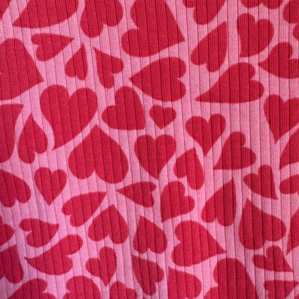 Pink Heart Patterned Ribbed Crop Top - Picture 3 of 5